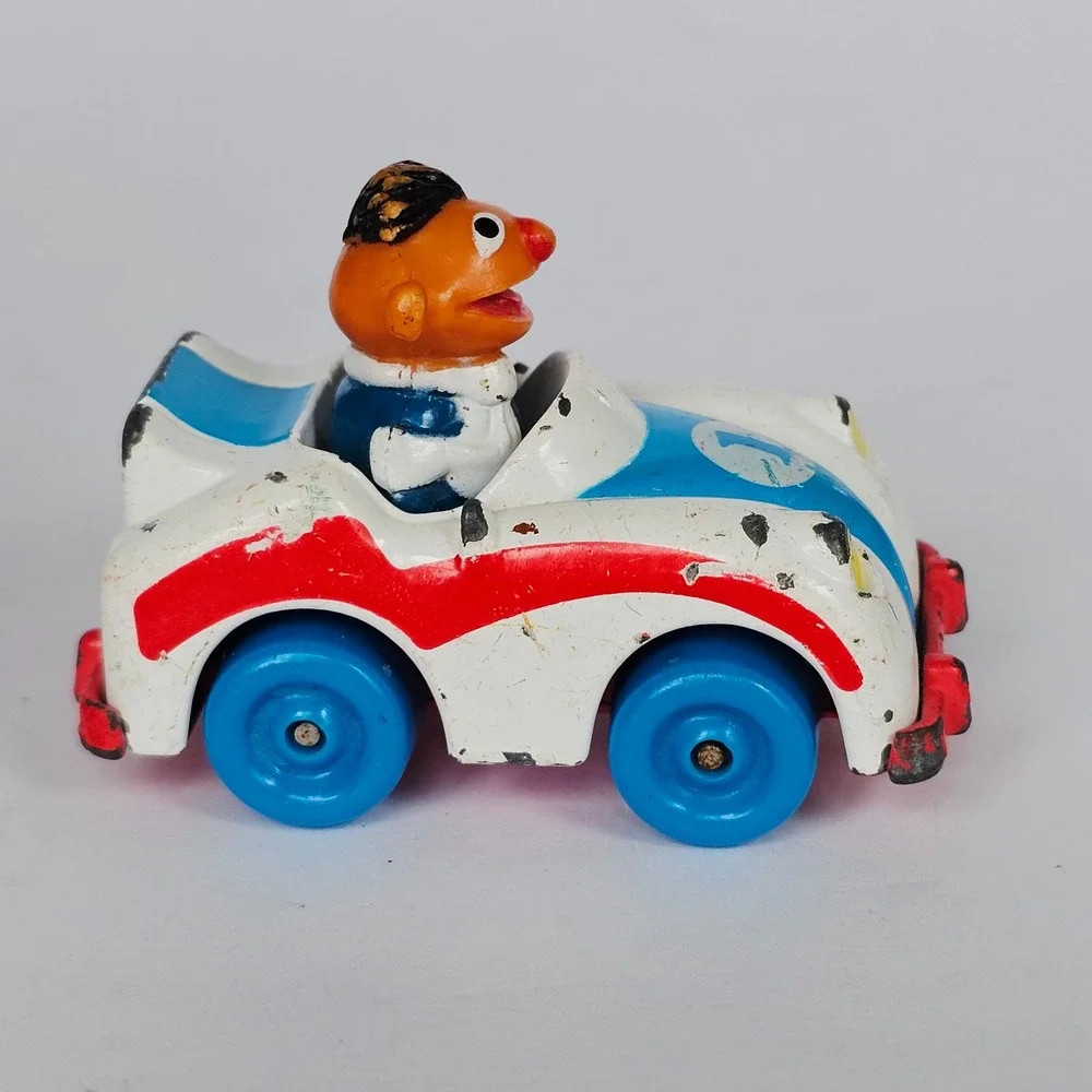 1983 Playskool Sesame‎ Street Ernie Diecast Race Car White Blue Red Vintage Toy